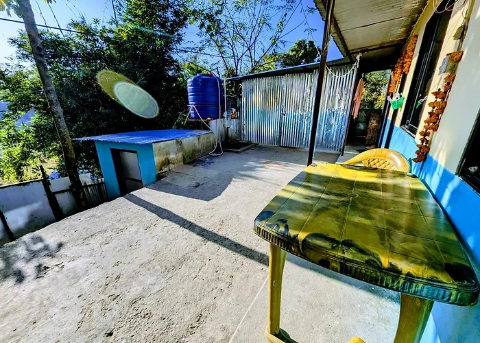 Homestay Double In Serene Budanilkantha, Northern *